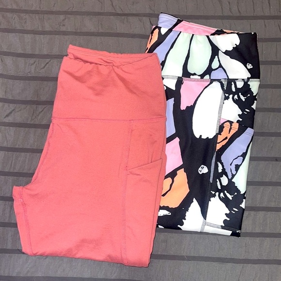 all in motion Pants - SOFT! 🙌🏻☁️ Two Pair of Leggings / Sz. L & XL